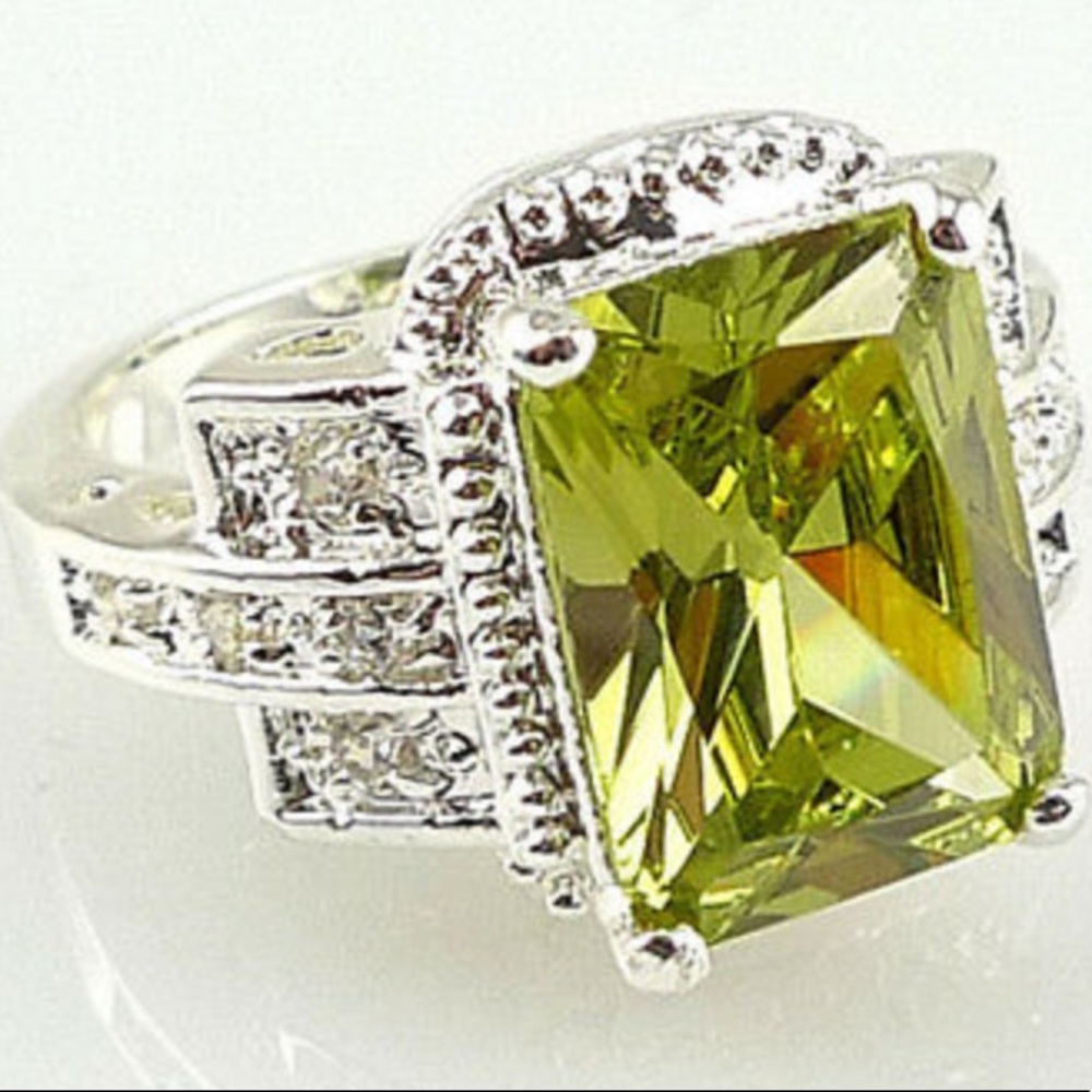 New 925 Sterling silver diamond Ring